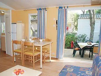 Douce Quietude Hotel Saint-Raphael   Saint-Raphael (Var)